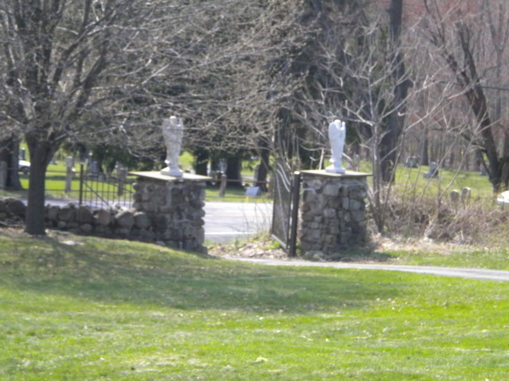 Cemetery Hunters Woodlawn/ Catholic Cemetery, New Windsor